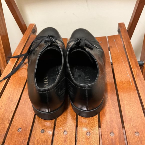 Prada Men\'s Black Leather Business Shoes